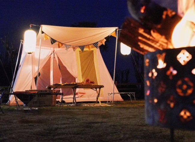 China's Camping Boom Grapples with Limited Capacity and Land Use Issues