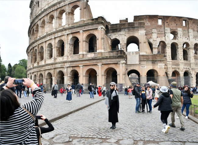 China to See Surge in Exits, Entries During Upcoming Holiday