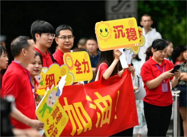 Record 13 Mln Chinese Take World's Toughest College Entrance Exam