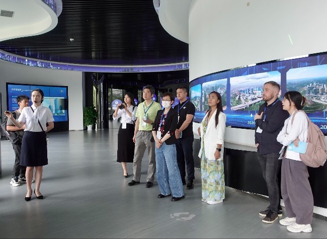 Foreign Company Executives Are Optimistic About Chengdu-Chongqing Potential