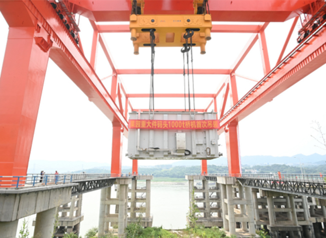 Yangtze River's Largest Wharf in the Upper Reaches Bolsters Local Manufacturing Industry