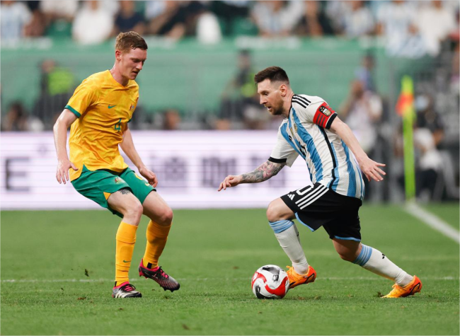 Argentina Wins Friendly Match as Fans Give Warmest of Welcomes in Beijing