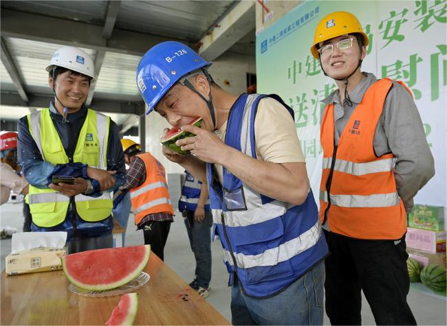 China Counters Heatwaves as Northern Cities Swelter