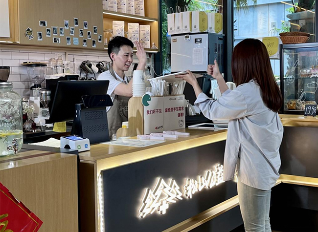 Unspoken Bonds: The Love Language of a Silent Cafe