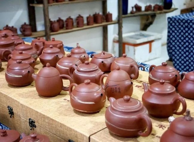 Audible | Rongchang Pottery Covered Bowl--One Piece of Pottery Clay Over Thousand Years