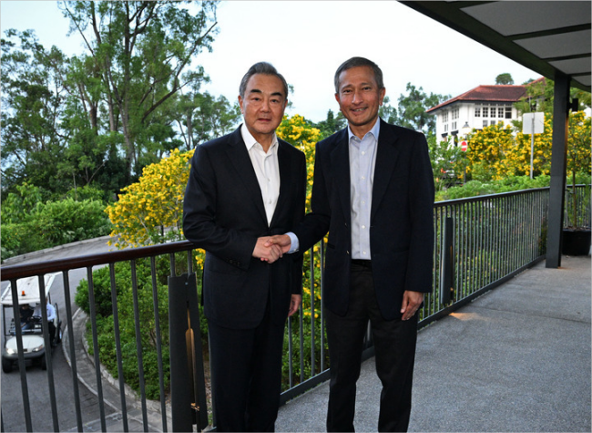 China, Singapore Promise to Keep Promoting Belt and Road Construction