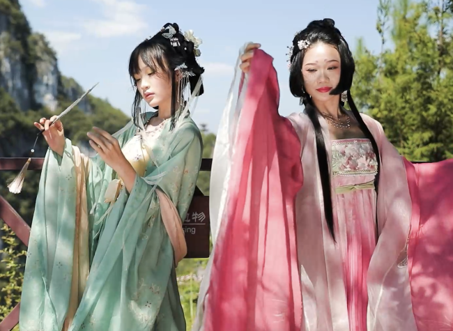 Upcoming Traditional Chinese Clothing Art Exhibition to Celebrate Cultural Heritage