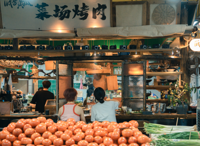 Youth's Exploration of Urban Life: The Allure of Farmers' Markets