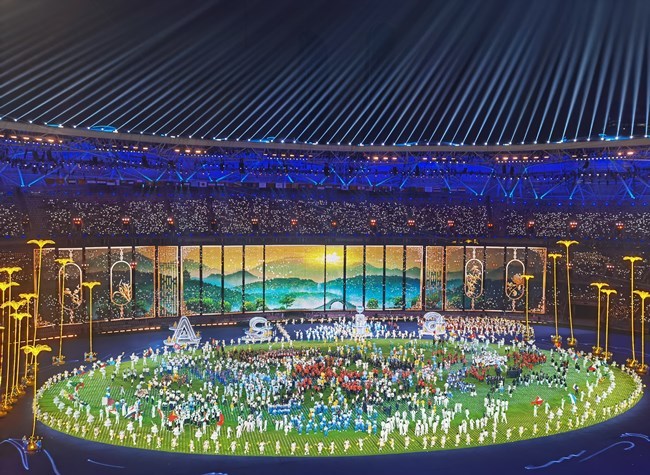 The Hangzhou Asian Games came to a dazzling finale