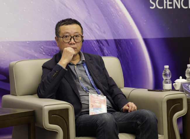 Sci-fi Luminary Liu Cixin Explores the Future at Chengdu Worldcon