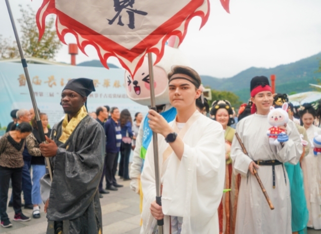Chinese Costume Parade and Garden Fair Prelude Inaugural Competition in Yunyang