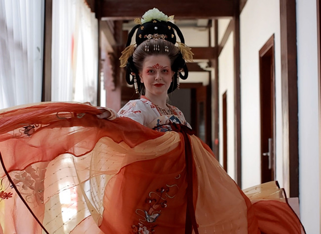 Unveiling the Fabric of Tradition: Journey to Yunyang to Adorn Chinese Costume