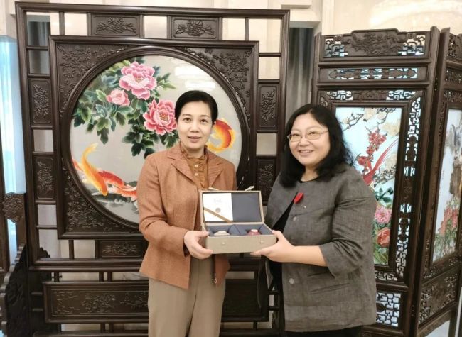 Canadian Consul General to Chongqing Visits the FAO