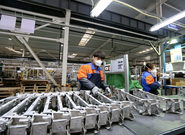 Chongqing's High-tech Enterprise Achieves 30%-50% Weight Reduction in Structural Components of NEVs