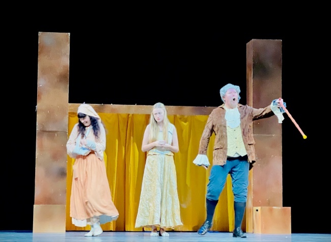 Shakespeare Reimagined: TNT Theater's Romeo and Juliet Staged Chongqing