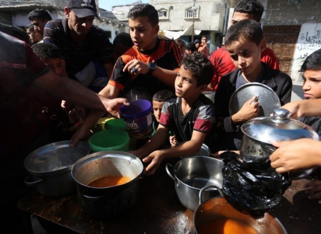 Half Million More Palestinians to Fall in Poverty If Gaza War Continues for Another Month: UN Report