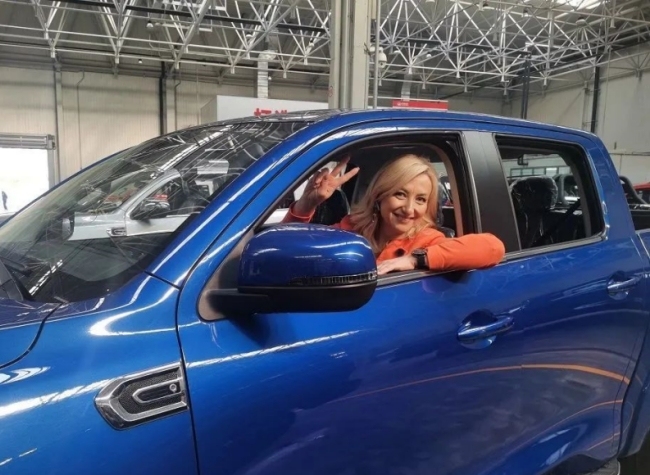 Moldovan Delegation Impressed by Autonomous Driving and Manufacturing Technology in Chongqing