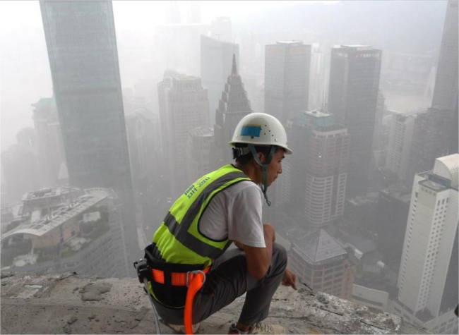 Building Dreams: The Unsung Heroes of Chongqing's Skyline | Locals