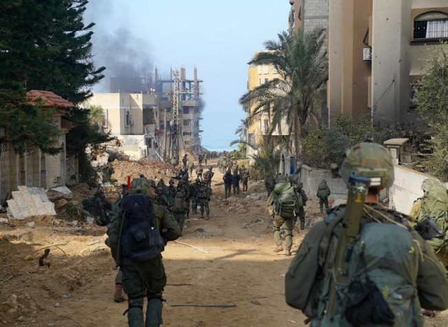 Israel, Hamas Fighters Engage in Fierce Face-to-Face Battles in Gaza