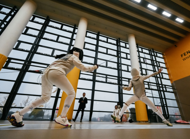 Chongqing Youth Fencing Championship Kicks off at YUE Sports Center