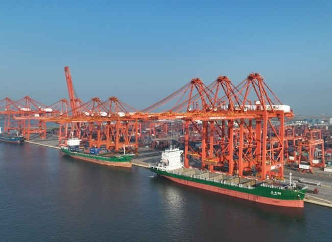 China Promotes Integrated Development of Domestic, Foreign trade