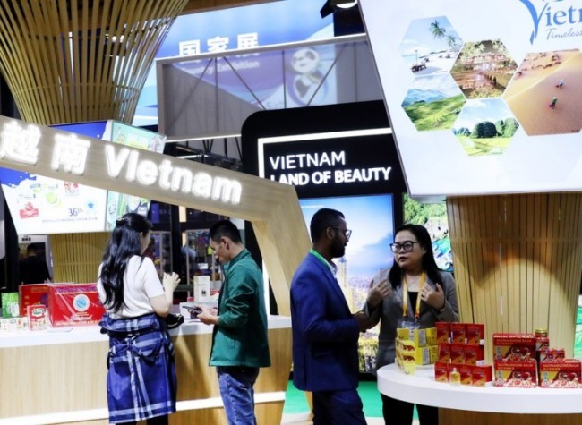 Xi Says China, Vietnam on Promising Path of Building Community with Shared Future for Mankind