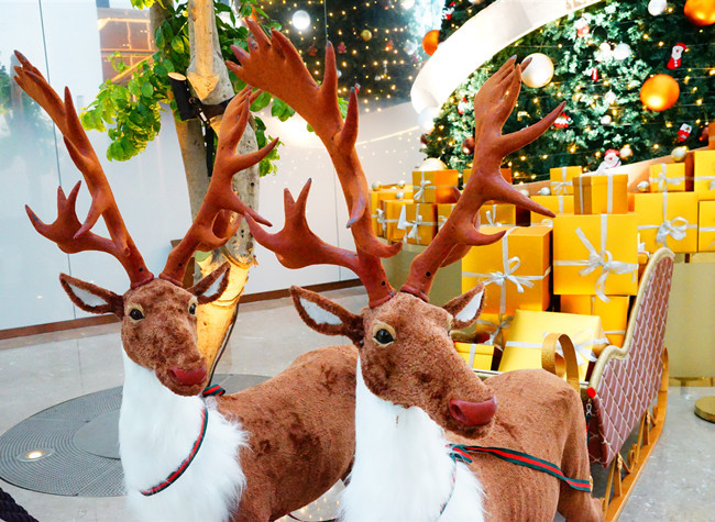 InterContinental Chongqing Raffles City: Embracing the Festive Magic of Christmas in the Heart of Chongqing
