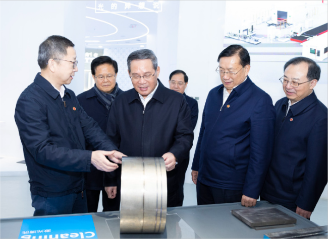 Chinese Premier Calls for Ensuring a Good Start for 2024 Economic Work