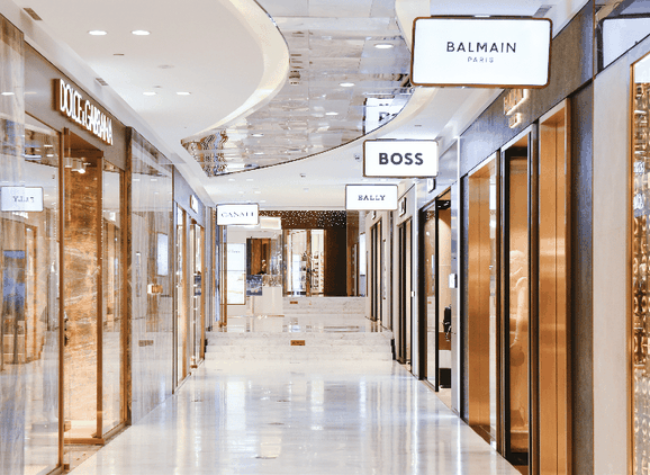 Chongqing Introduces Instant Tax Refunds at Select Stores for Foreign Shoppers