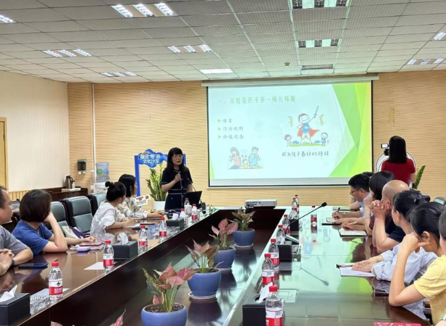 'Sunshine Station' Provided Psychological Support to Over 400 Employees