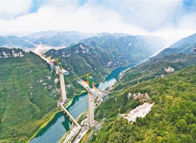 Record-Breaking River Bridge Reaches New Heights Despite Adversities