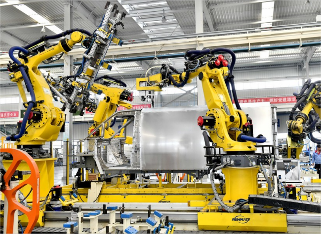 China's GDP Expands 5.2 Pct in 2023, Surpassing Annual Target