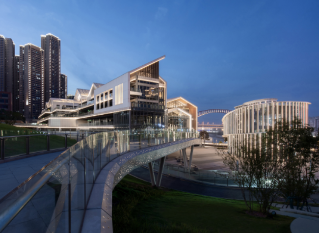 Neon Maze Chongqing Becomes an International Consumption Powerhouse