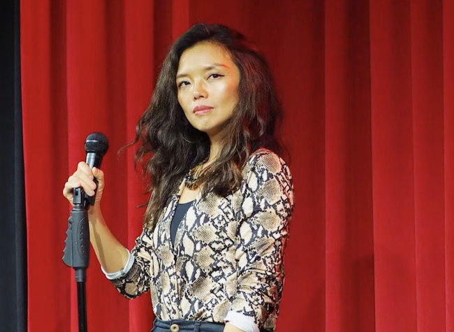 Chongqing's Mrs. Maisel: Passion, Perseverance, and Priceless Satisfaction in Stand-up Comedy | Realpreneur Tales