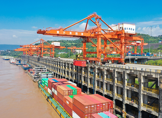 National Development Area Fuels Chengdu-Chongqing Economic Circle's Regional Openness