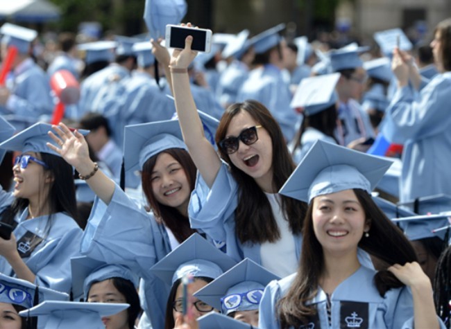 China Urges U.S. to Stop Restricting Chinese Students' Travel to U.S.