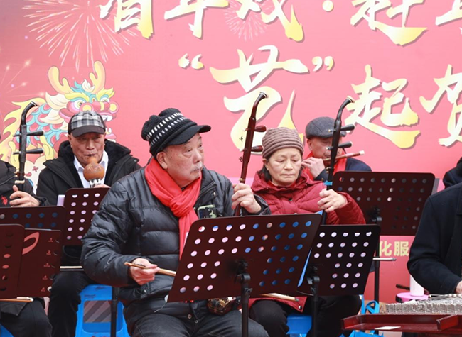 Artistic Societies Bond a Community Together