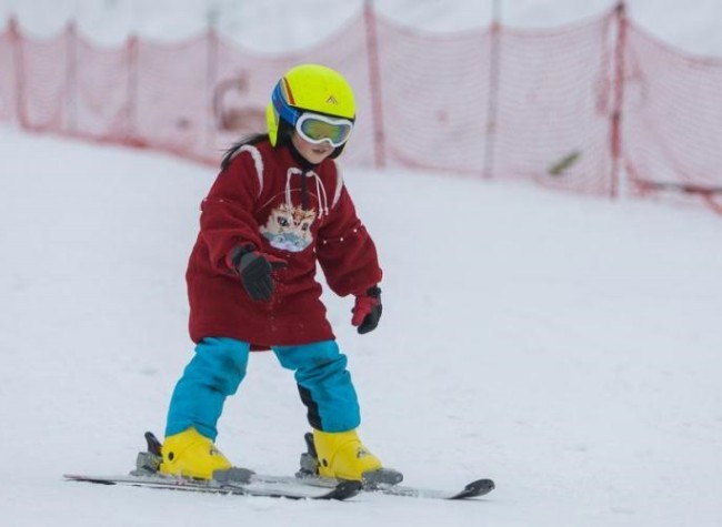 Snow Tourism Mania Heats up China's 'Furnace City'