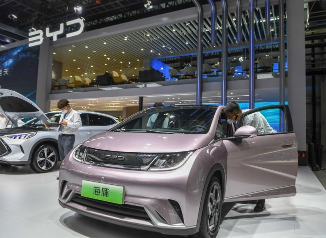 China Dominates Global New Energy Car Sales