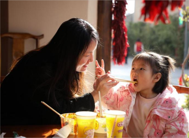 From Spicy Hotpot to Barbecue, Street Food Drives Latest Consumption Craze