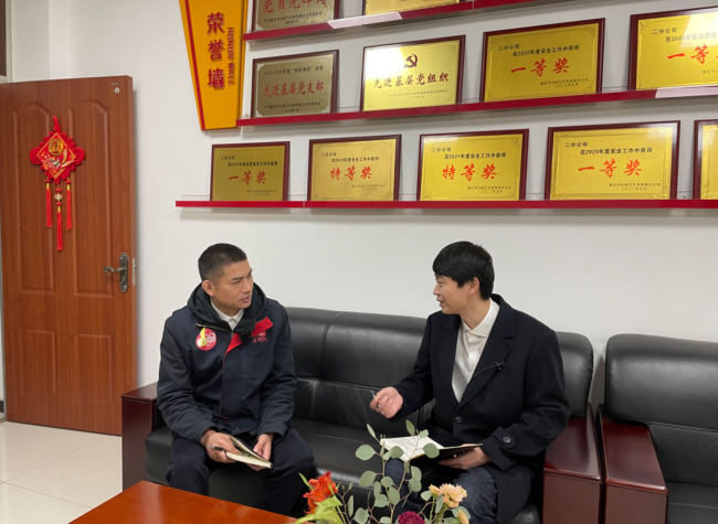 NPC Deputies from Grassroots Voice Rural Welfare and Fair Ride-hailing