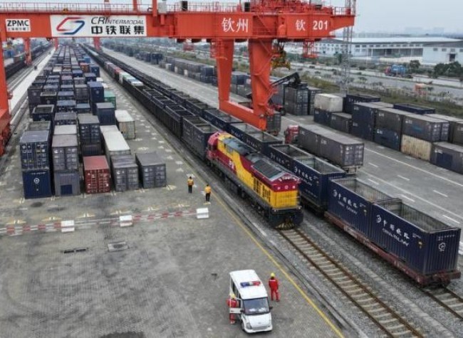 China's Rail-Sea Intermodal Trains Complete 2,000 Trips in 2024