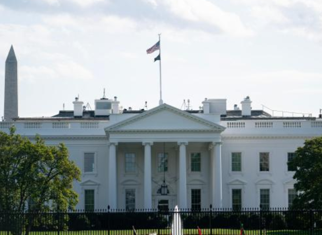 White House Announces 300 bln USD in Weapons Aid to Ukraine