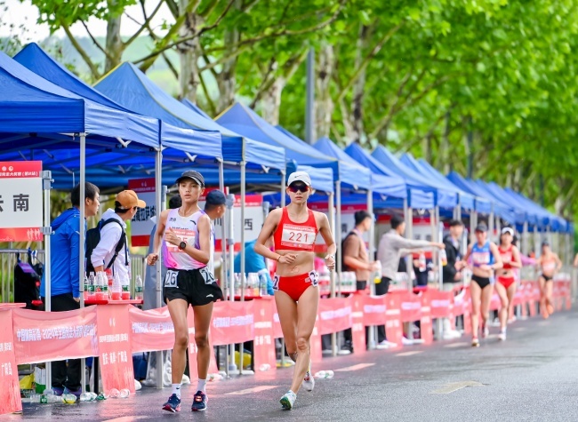Competitive Sports Lead Nationwide Fitness, Chongqing Stages Two Sports Events