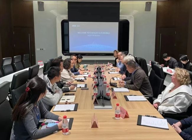 Chongqing-Pest County Friendship Ship Sets Sail on the Yangtze, Danube Rivers | Sister Cities