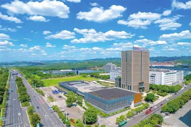 Chongqing Aims for 380 Billion Yuan Financial Boost by 2027, Over 9.5% of GDP