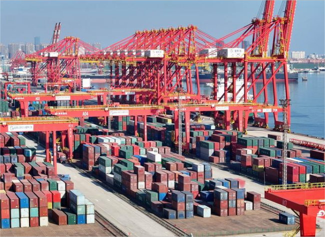China's Q1 Goods, Services Trade Surplus Exceeds 60 Bln USD