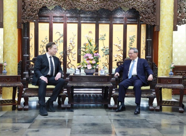 Chinese Premier Says China's Market Is Always Open to Foreign Businesses