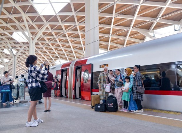 Jakarta-Bandung High-Speed Railway Marks 6-Month Operation with 2.56 Mln Passengers