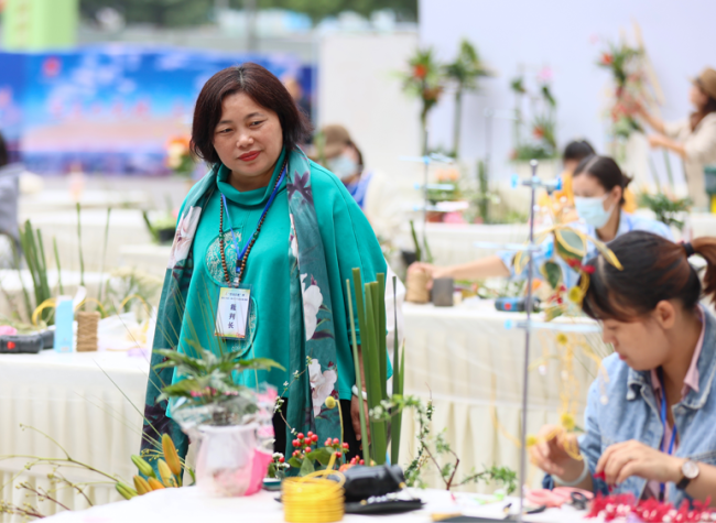 Floral Art Master Spreads Beauty Through Flowers